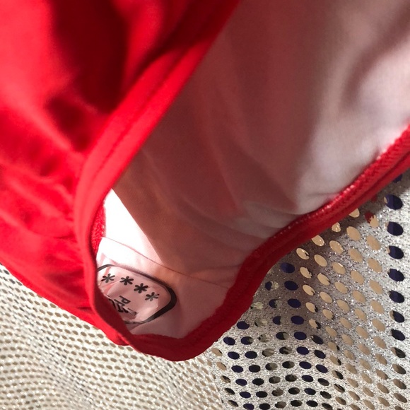 (NWT) 🔥Red 🔥 #QUEEN 🔥 Adult 🔥 Swimsuit 🔥 L 🔥 - Picture 6 of 8